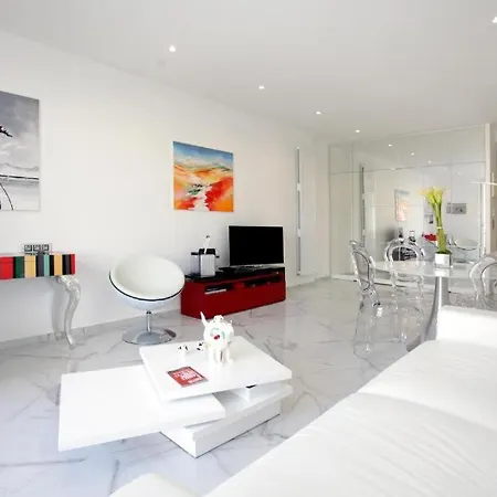 La Croisette Elegant Avec Balcon Et Vue Apercu דירה קאן